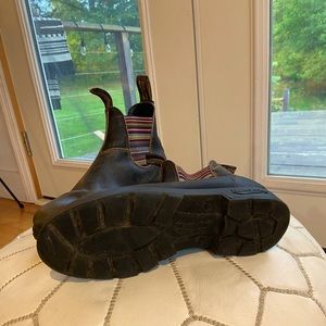 Blundstone boots size 7